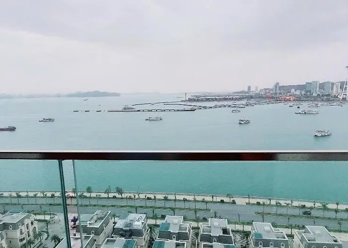 Halo's Sapphire Vip Hạ Long